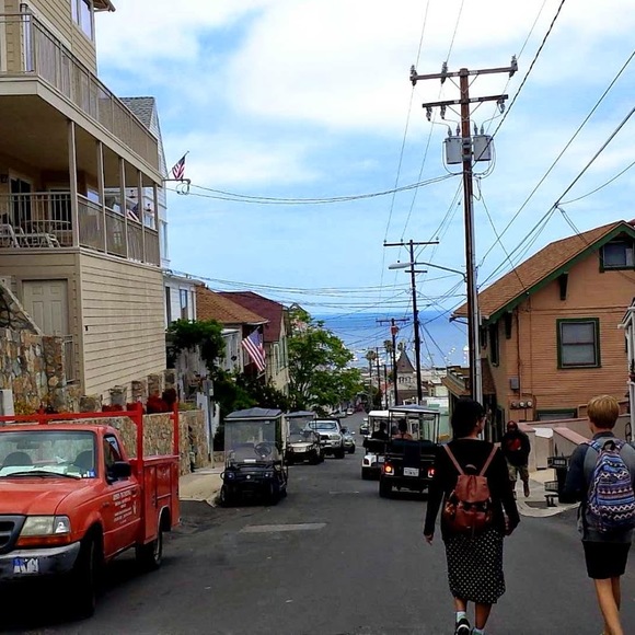 Meet your Posher, Reeves - Picture 1 of 1